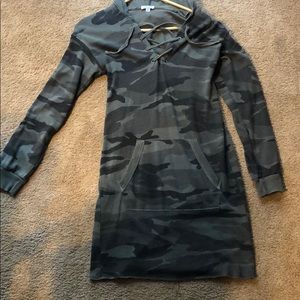 NWOT CAMO HOODED BODYCON DRESS